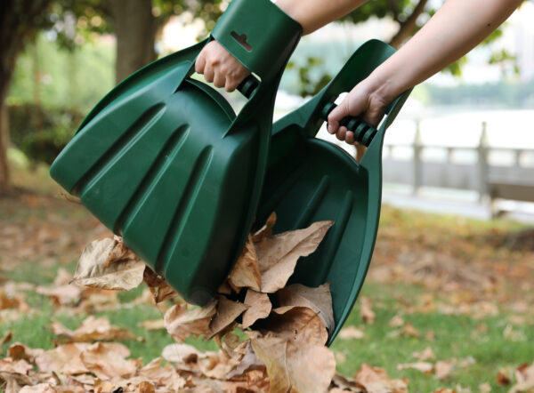 Leaf Scoops Hand Rakes